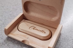 Chiavetta-usb-con-incisione-laser-in-legno
